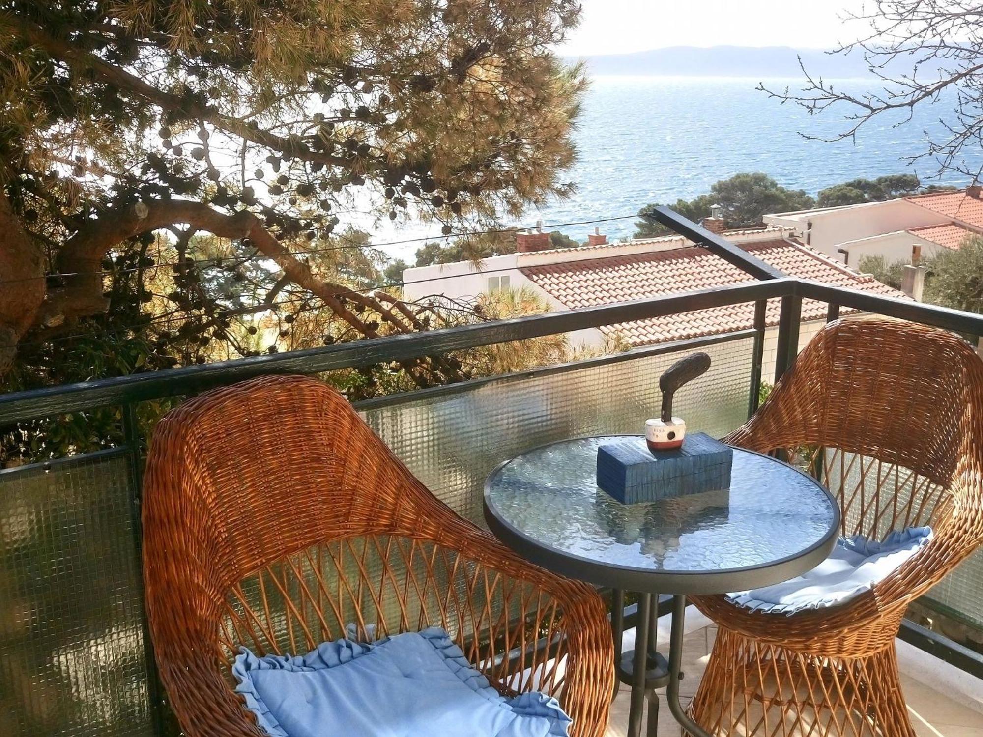 Cozy Apartment With A Balcony And A Sea View Brela Eksteriør bilde
